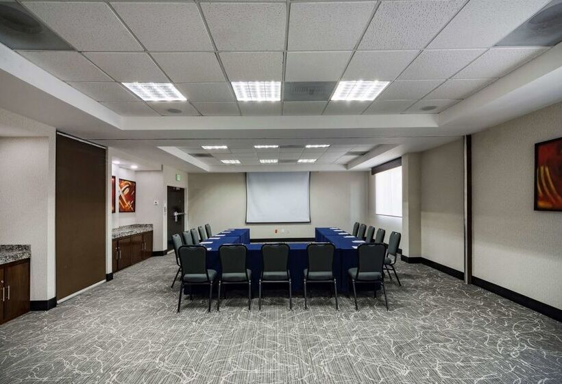 Doubletree By Hilton Hotel Queretaro