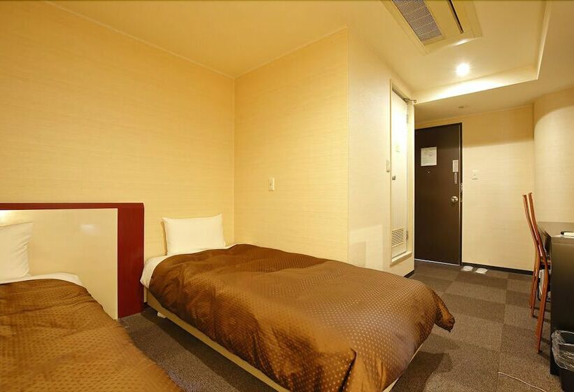 فندق Grampus Inn Osaka