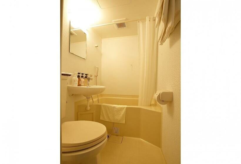 فندق Grampus Inn Osaka