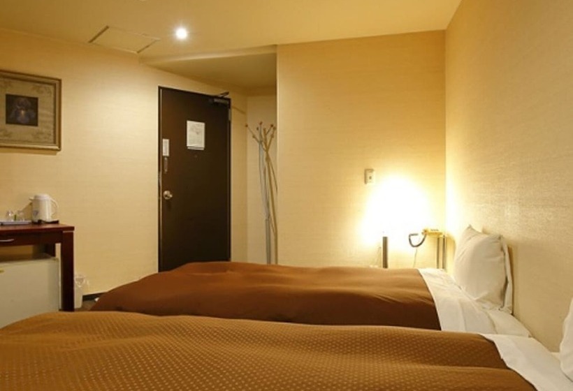 فندق Grampus Inn Osaka