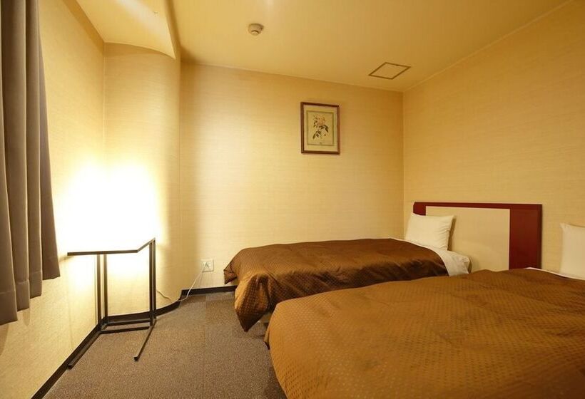 فندق Grampus Inn Osaka