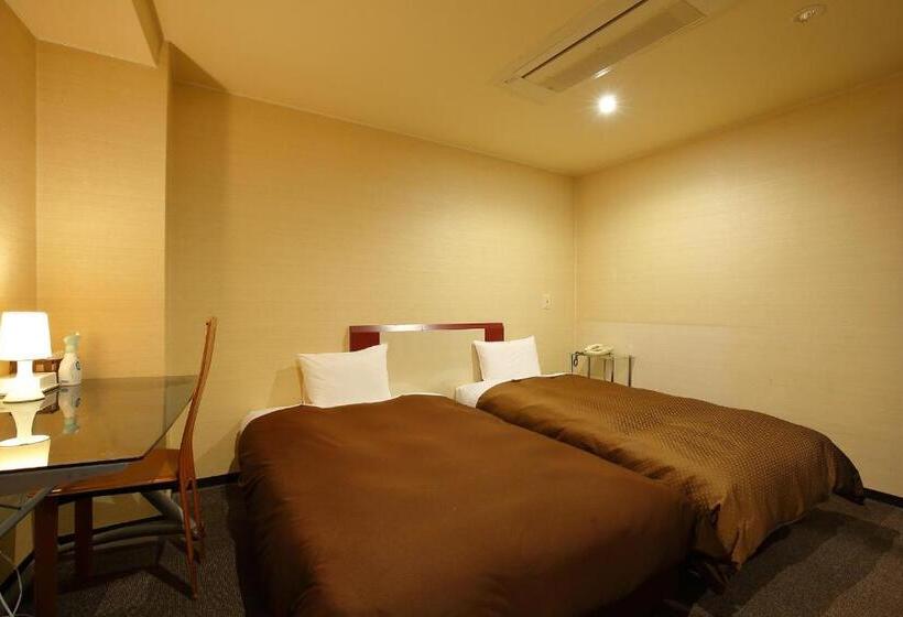 فندق Grampus Inn Osaka