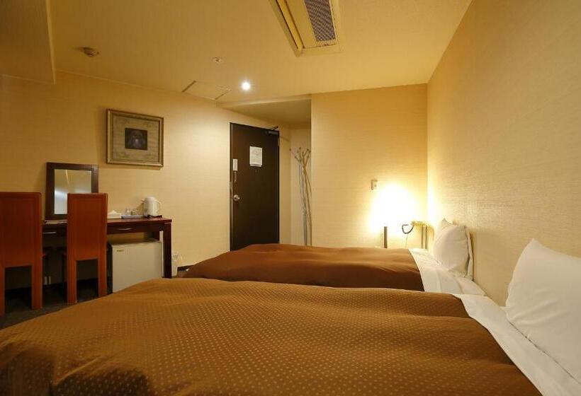 فندق Grampus Inn Osaka