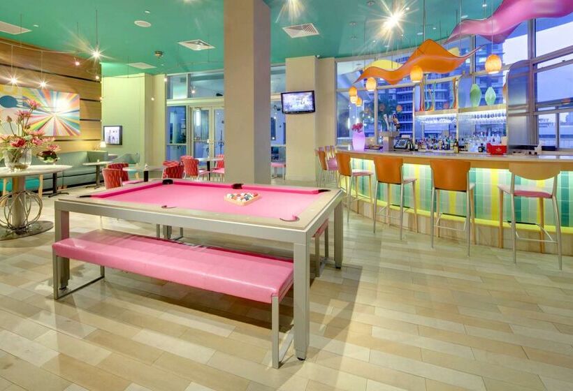 هتل Hampton Inn & Suites Miami/brickelldowntown