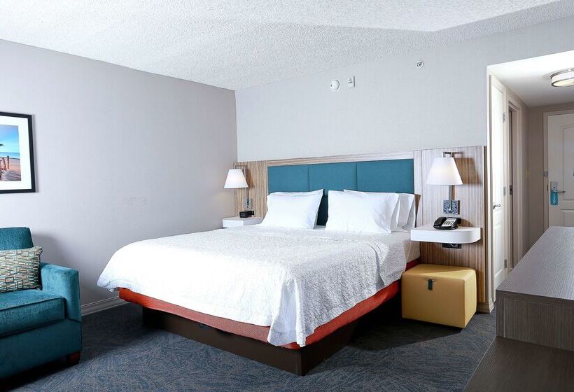 Отель Hampton Inn & Suites Tampawesley Chapel