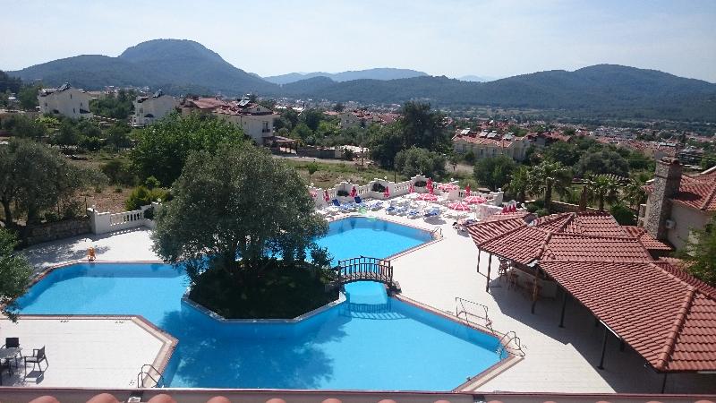 Sunshine Holiday Resort  All Inclusive