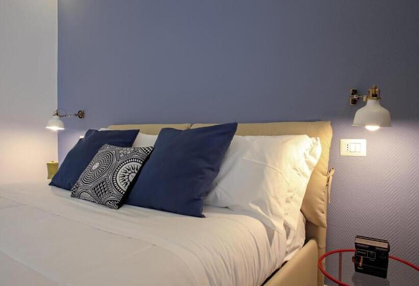 Starhost   Petit B&b