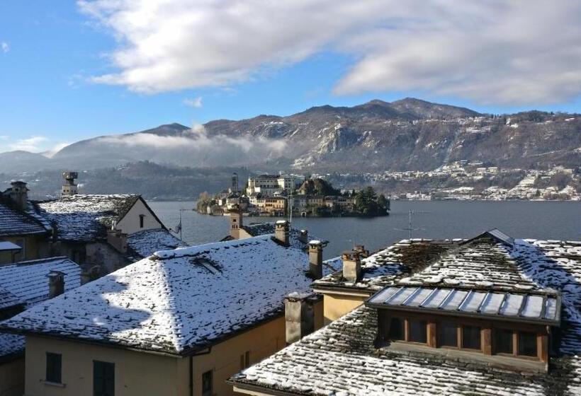 تختخواب و صبحانه Locanda Di Orta