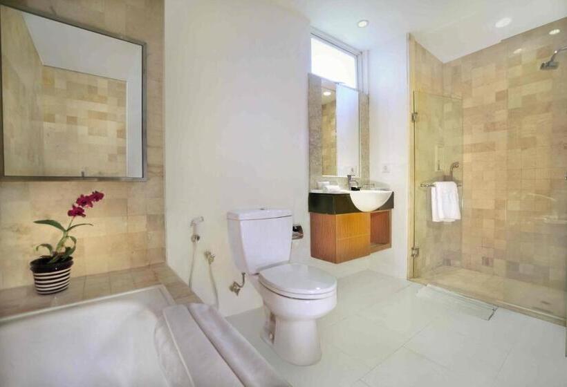 Golden Tulip Balikpapan Hotel & Suites