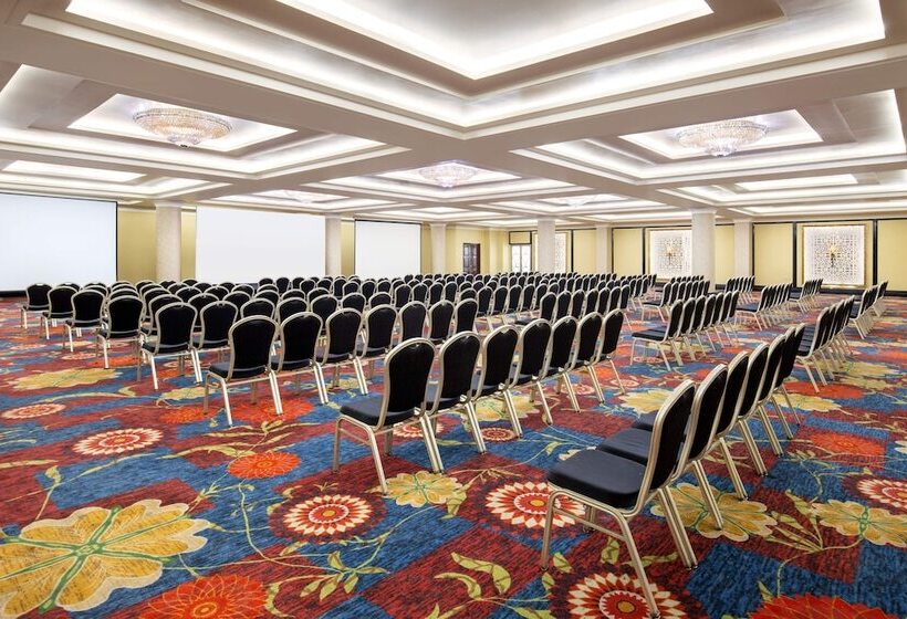 هتل Ibis Bandung Trans Studio