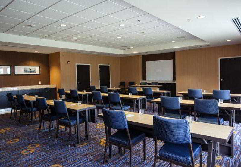 Courtyard By Marriott York
