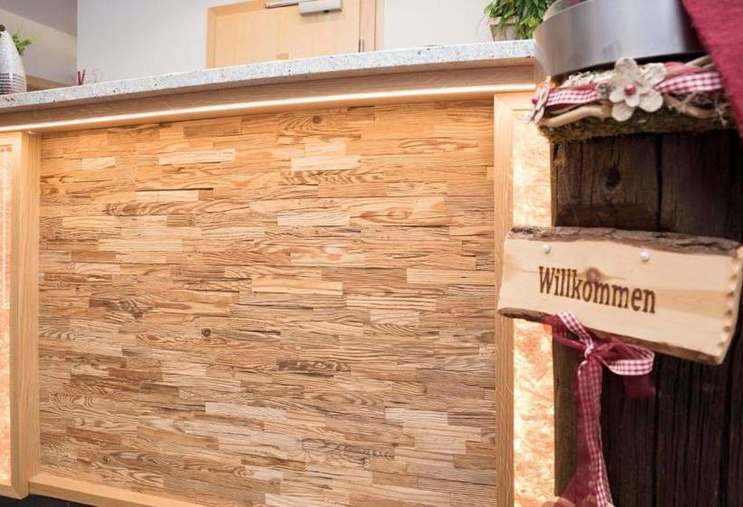 هتل Garni Passeier