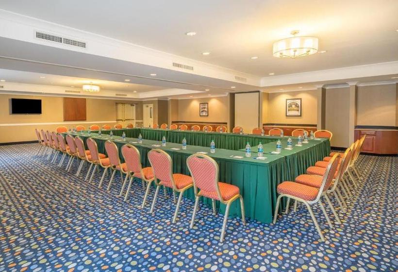 Holiday Inn Express Hotel & Suites Easton, An Ihg