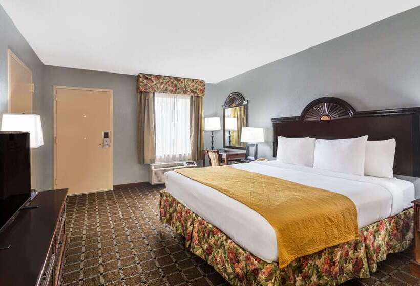 هتل Baymont By Wyndham Mobile/tillmans Corner