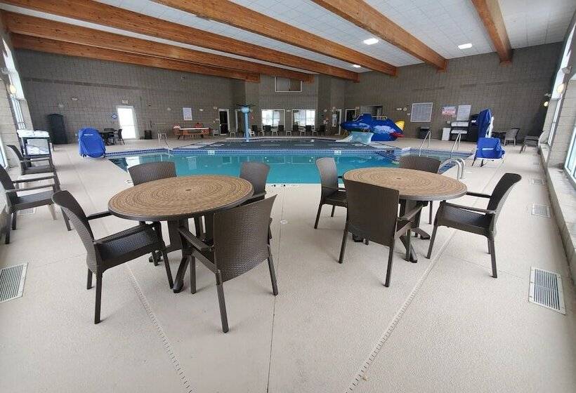فندق Cobblestone Suites  Oshkosh
