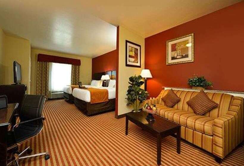 Отель Comfort Suites