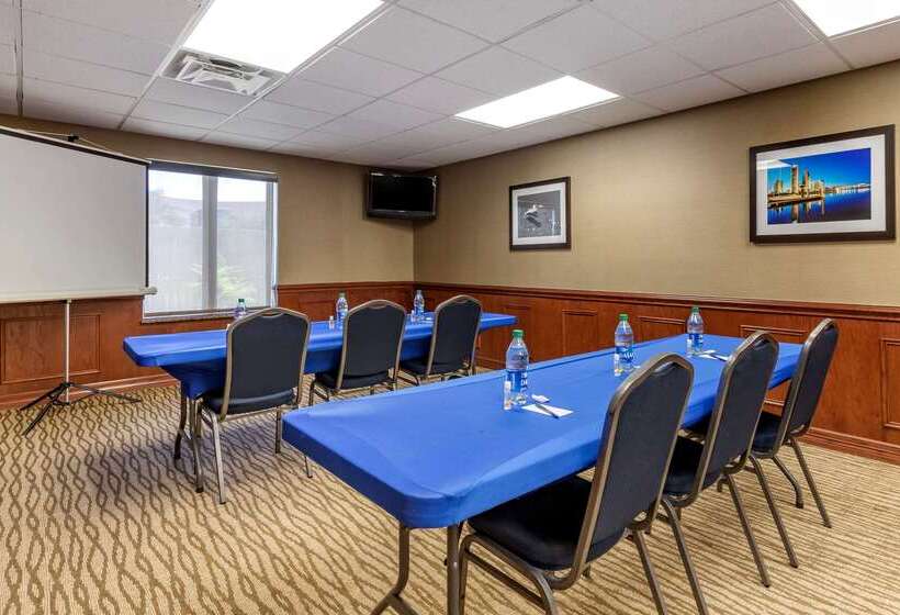 هتل Comfort Suites Near Texas A&m   Corpus Christi