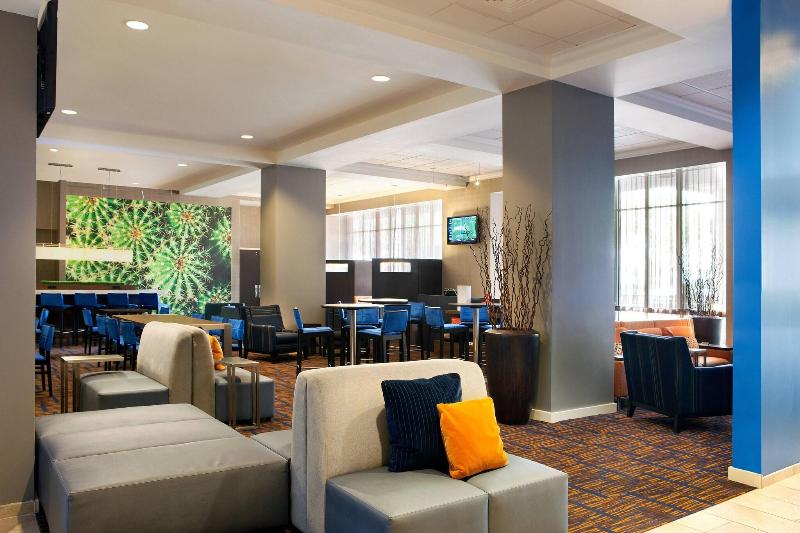 هتل Courtyard Houston Downtown Convention Center
