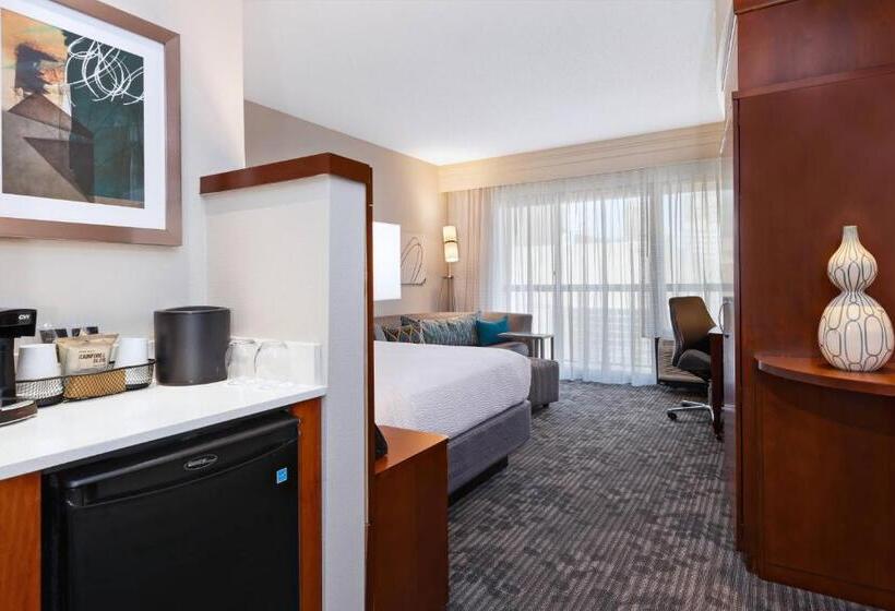 فندق Courtyard By Marriott Oklahoma City Downtown