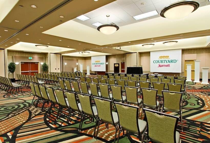 هتل Courtyard By Marriott St. George