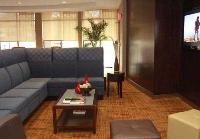 هتل Courtyard By Marriott Vicksburg