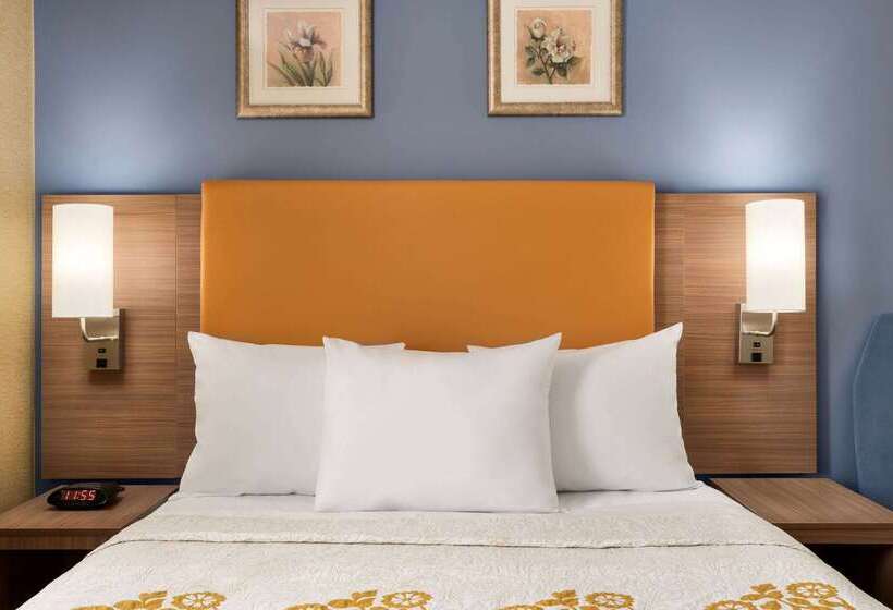 فندق Days Inn By Wyndham Long Island City