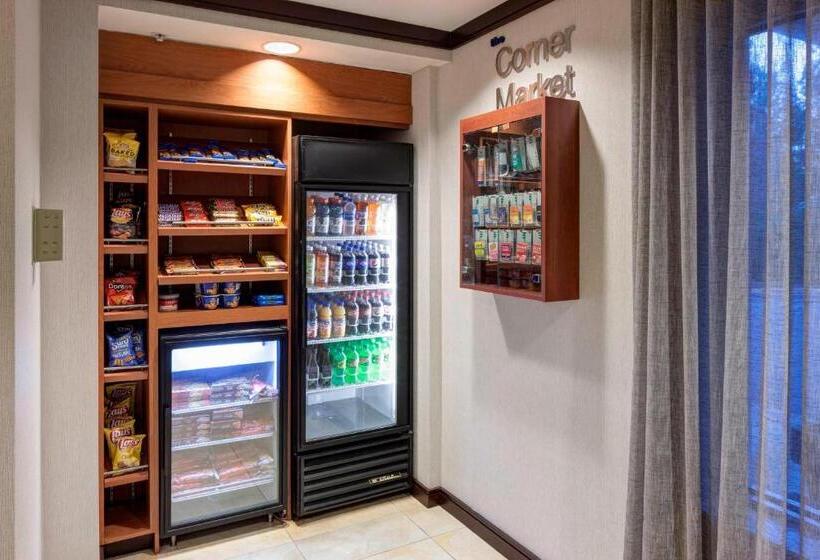 هتل Fairfield Inn & Suites Wilmington Wrightsville Beach