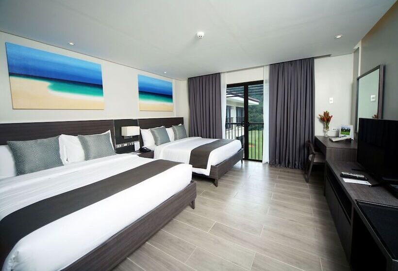 בית מלון כפרי Fairways And Bluewater Boracay