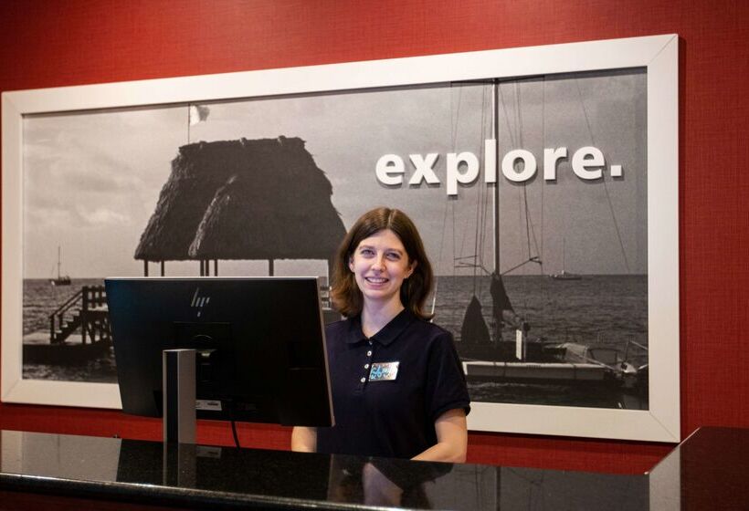 فندق Hampton Inn Gloucester