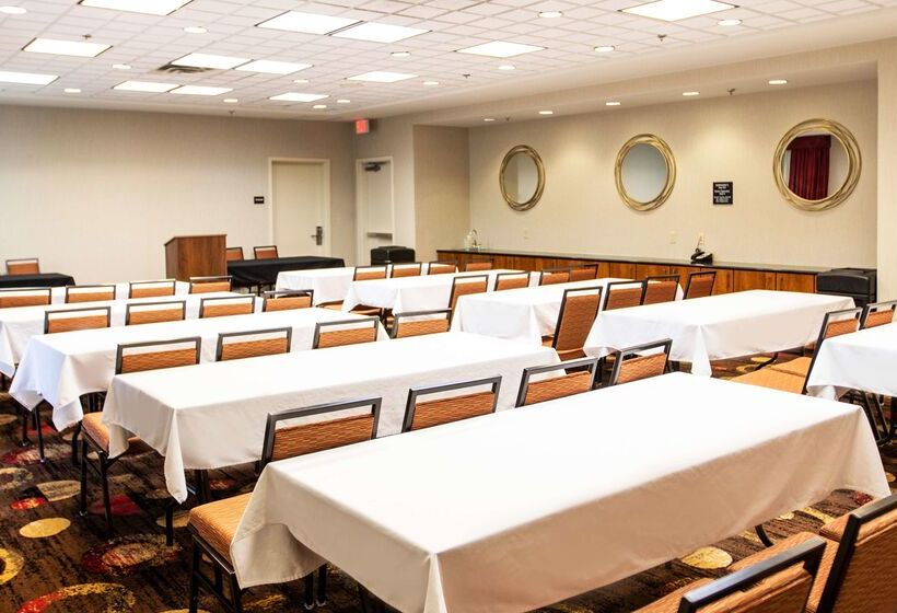 فندق Hampton Inn Gloucester