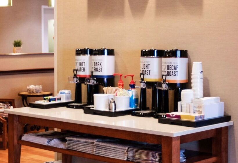 فندق Hampton Inn Gloucester