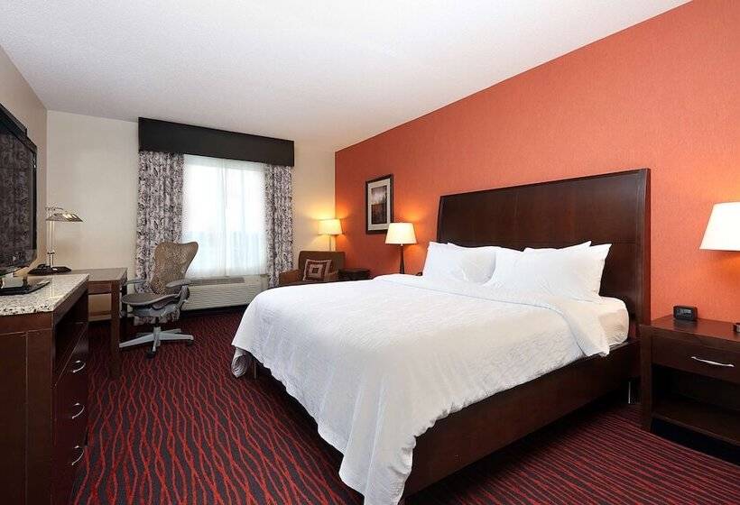 בית מלון כפרי Hilton Garden Inn Clifton Park