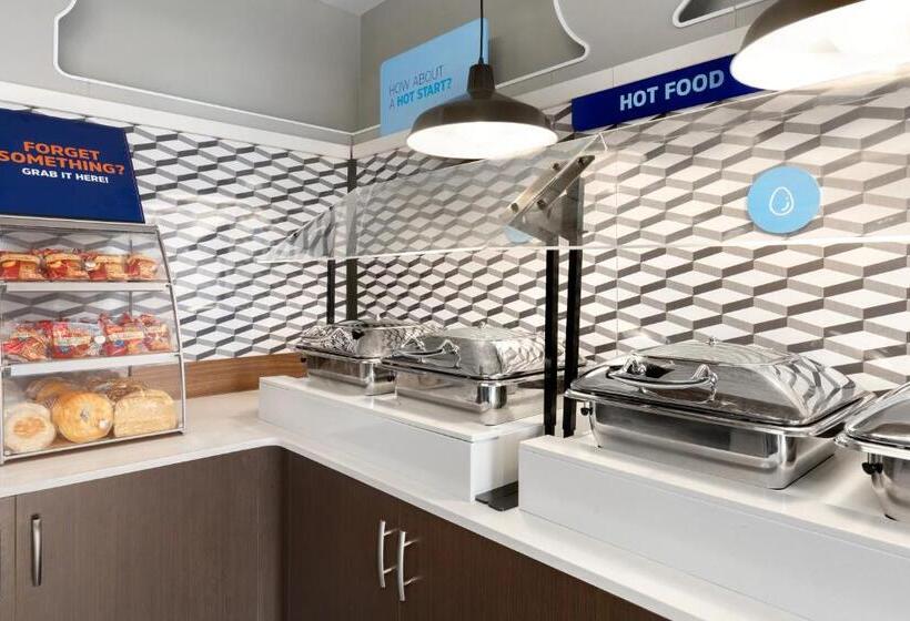 בית מלון כפרי Holiday Inn Express & Suites Greenville Downtown, An Ihg