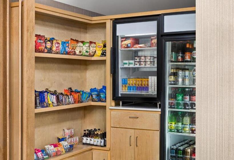 בית מלון כפרי Holiday Inn Express & Suites Greenville Downtown, An Ihg