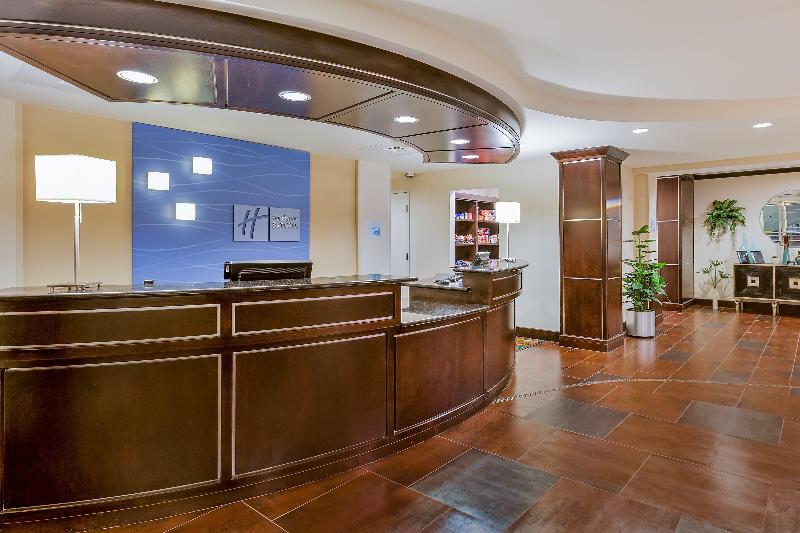 فندق Holiday Inn Express And Suites Alpine, An Ihg