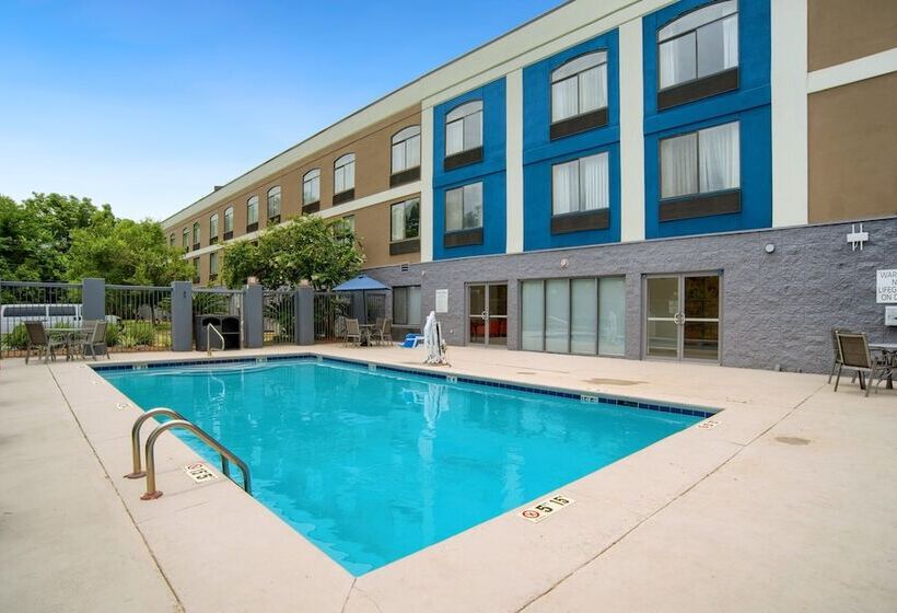 هتل Holiday Inn Express & Suites   Mobile   I 65, An Ihg