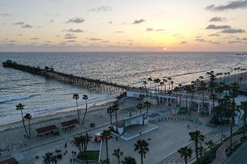 هتل Holiday Inn Oceanside Marina Camp Pendleton, An Ihg