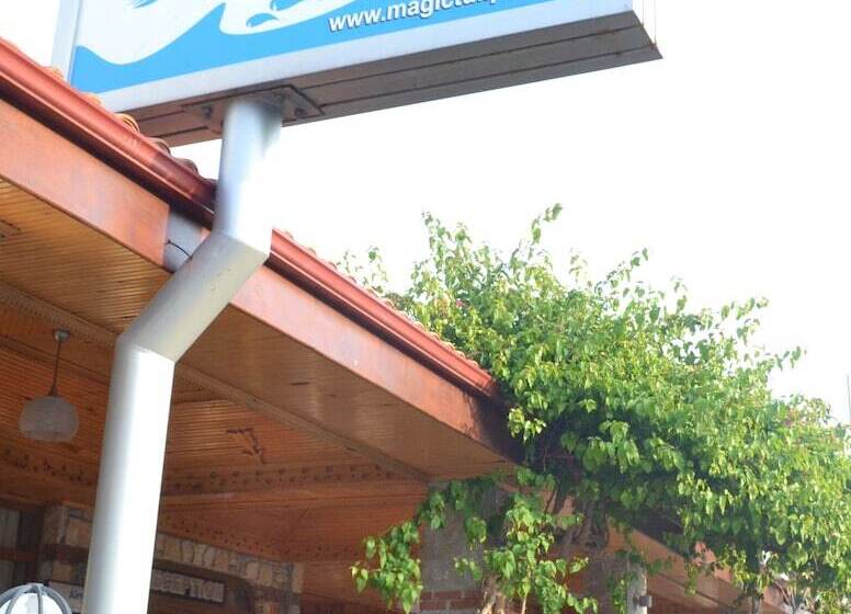 هتل Magic Tulip Beach