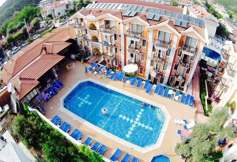 هتل Magic Tulip Beach