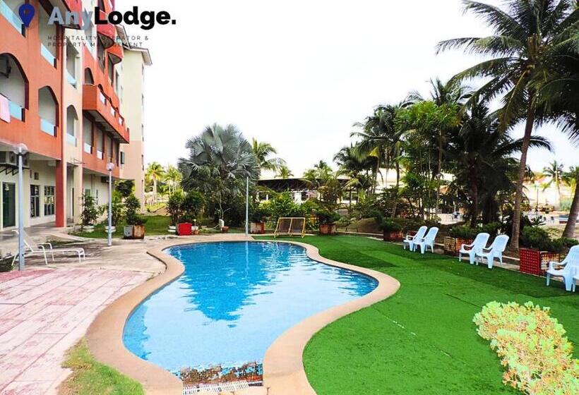 هتل Marina Island Pangkor Resort &