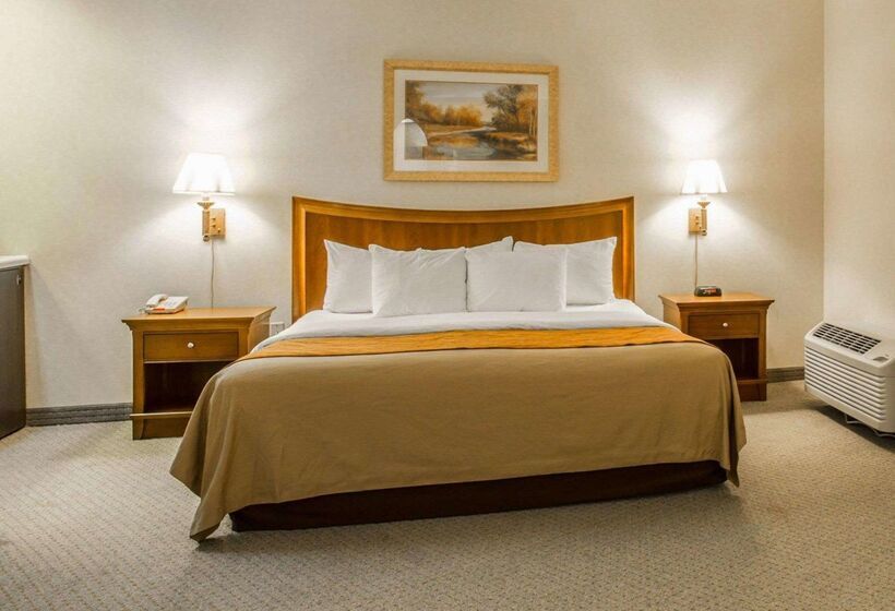 호텔 Rodeway Inn & Suites On The River