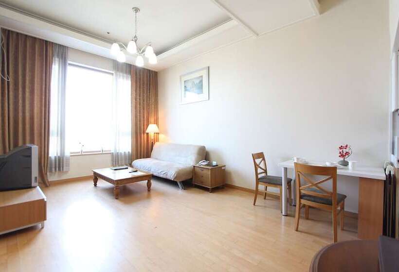 בית מלון כפרי The Suite Place Serviced Residences