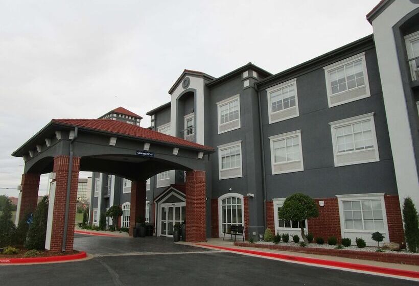 فندق Holiday Inn Express And Suites Oklahoma City Northwest By Ihg