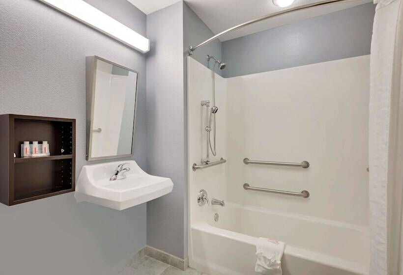 Microtel Inn And Suites By Wyndham   Geneva