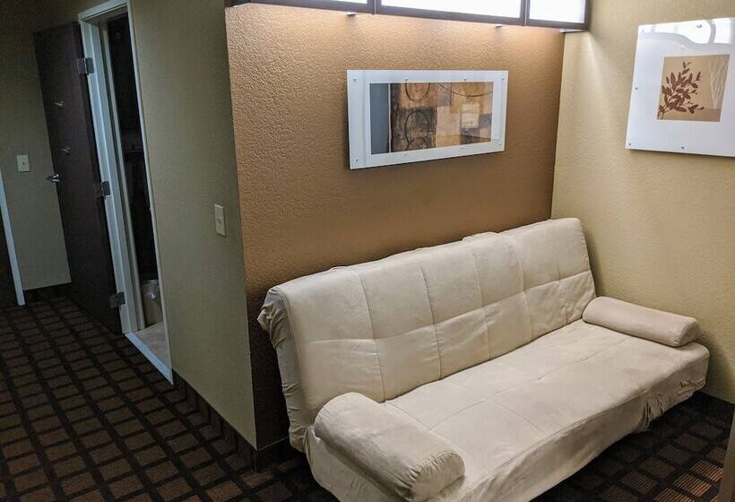 Microtel Inn And Suites Montgomery