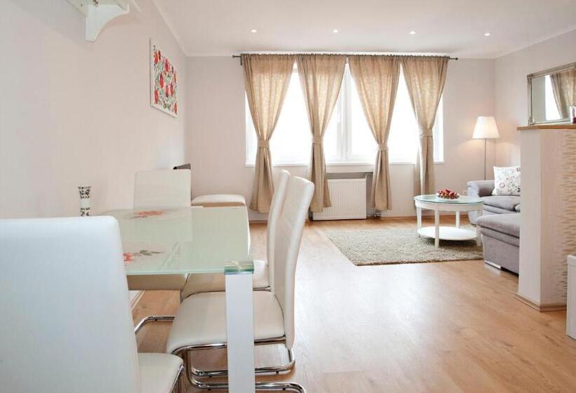 Aurora Apartment Danube View