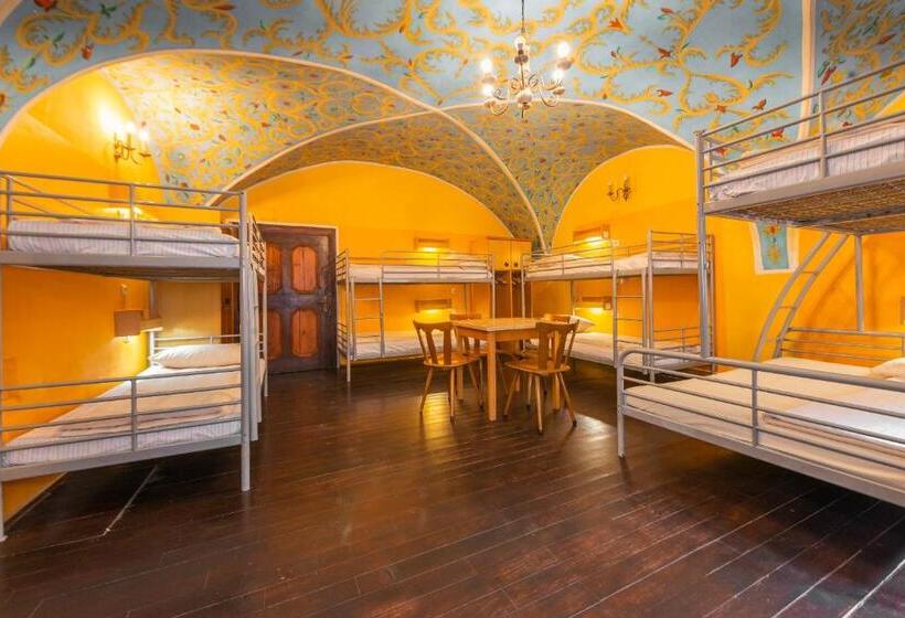 Burg Hostel Sighisoara