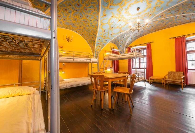 Burg Hostel Sighisoara