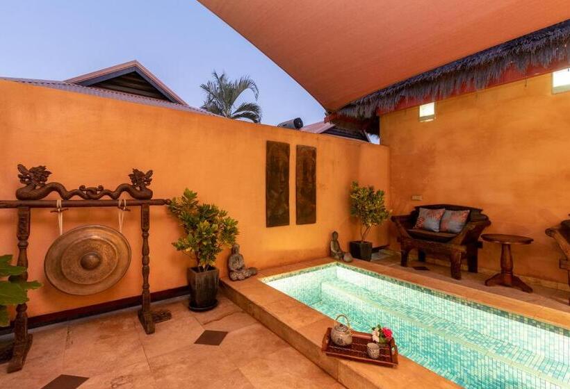 בית מלון כפרי Bali Hai Resort & Spa