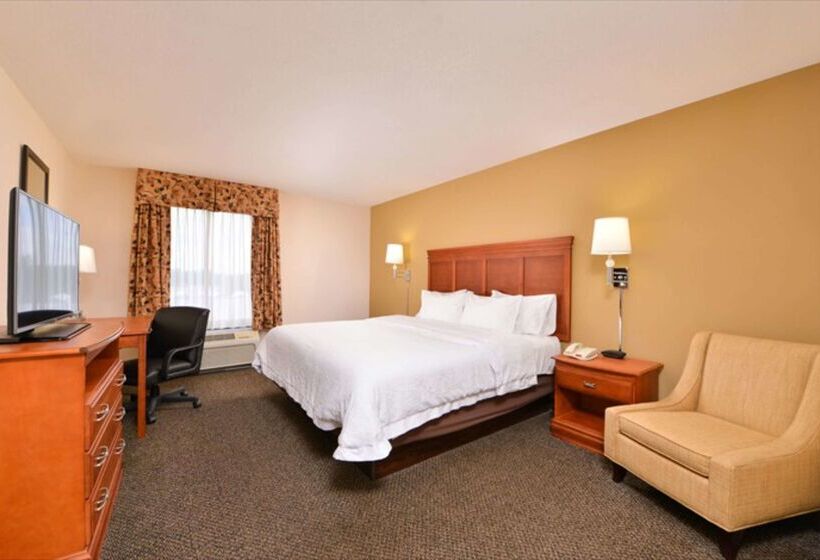 בית מלון כפרי Hampton Inn & Suites Richmond, In